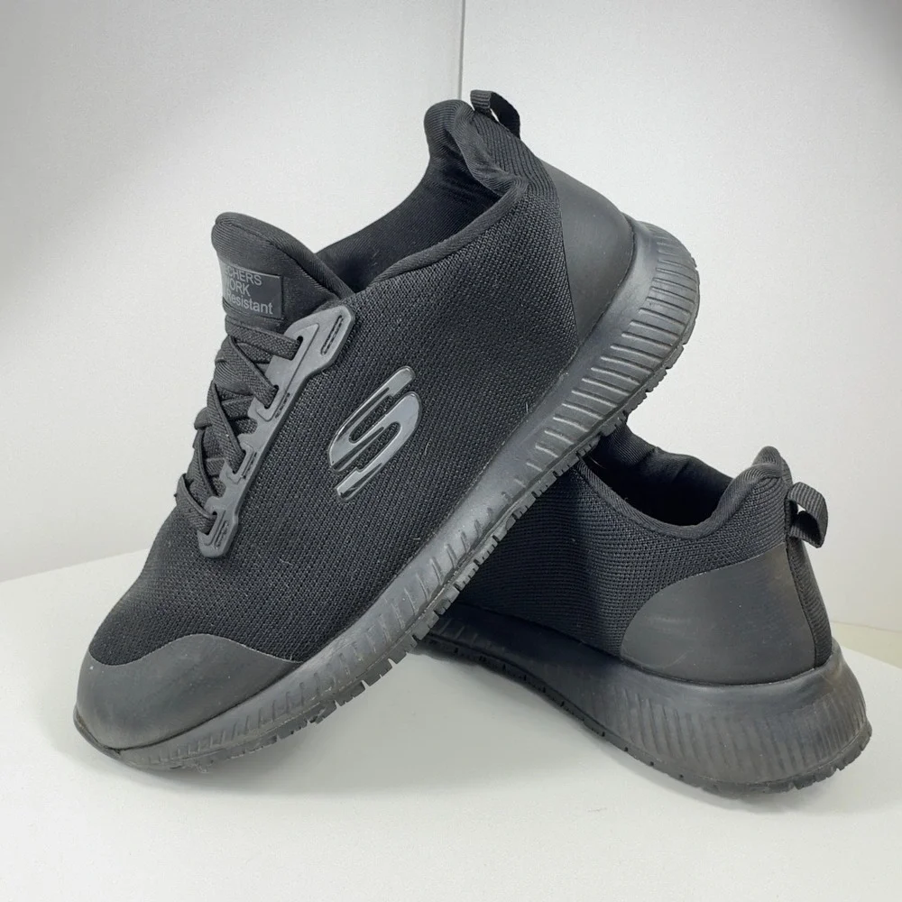 Skechers Work Squad Women Size 8 Black Slip Resistant Wide Fit Shoes 77222W